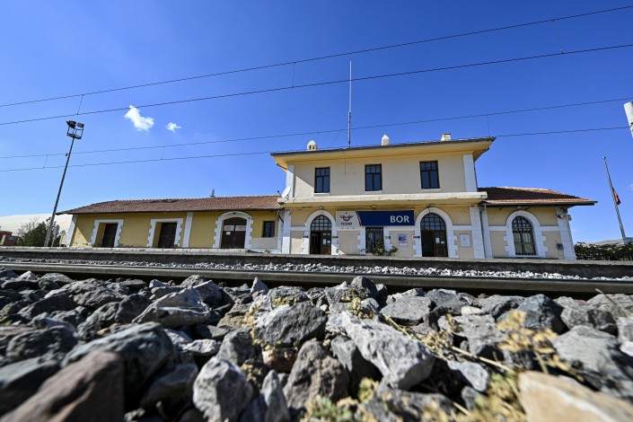 Cumhuriyet'in ilk yıllarından miras kalan tren garları hizmetini sürdürüyor