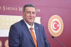 Derin yoksulluk, sağlıklı beslenmeyi de unutturdu