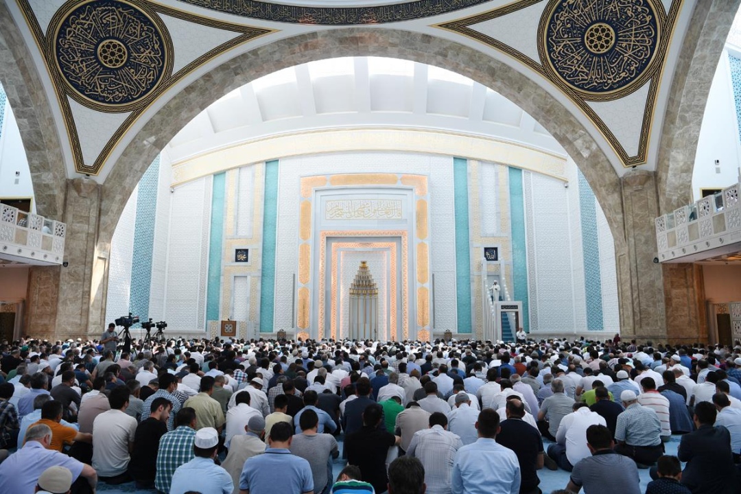 Diyanet’in Cuma Hutbesi Tartışma Yarattı