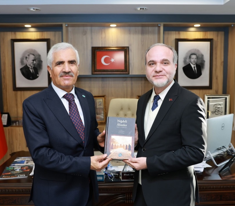 Dünya Ahıskalı Türkler Birliği heyetinden Rektör Uslu’ya ziyaret