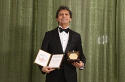 Dünyaca Ünlü Yazar Akif Manaf 2025 Yılı International Peace Prize Ödülü’nü Aldı