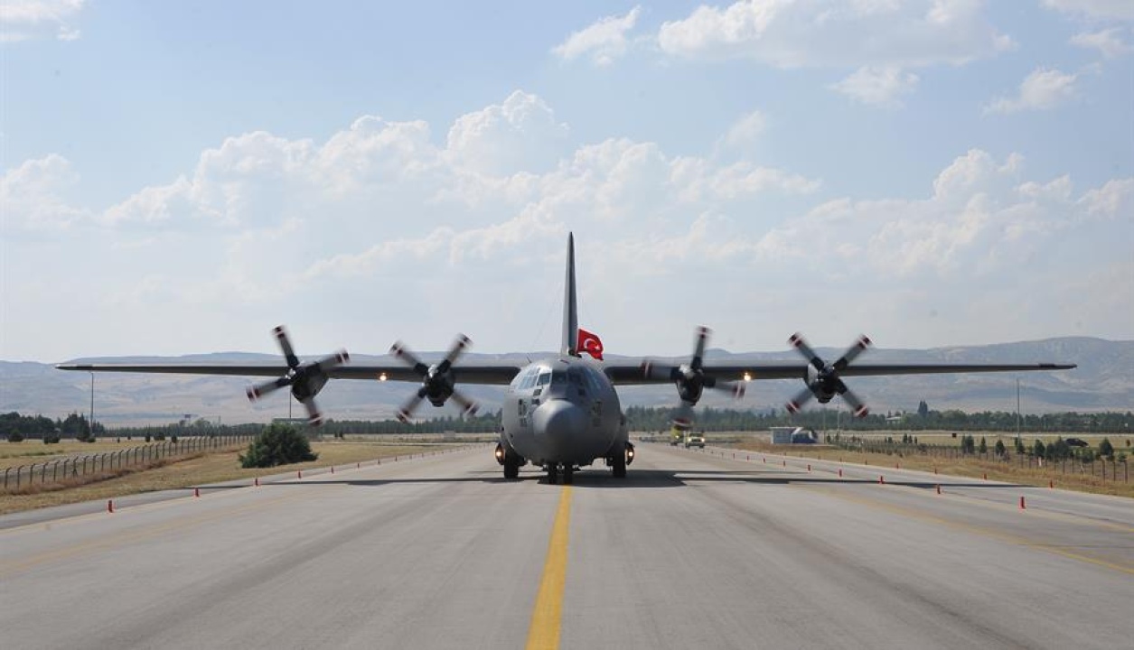  Düşen uçakta 20 personelin olduğu öğrenildi 