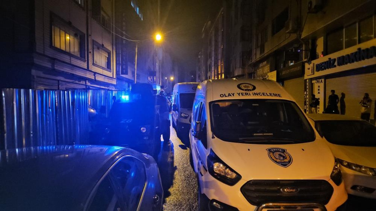Eğlence mekanına el bombalı saldırı