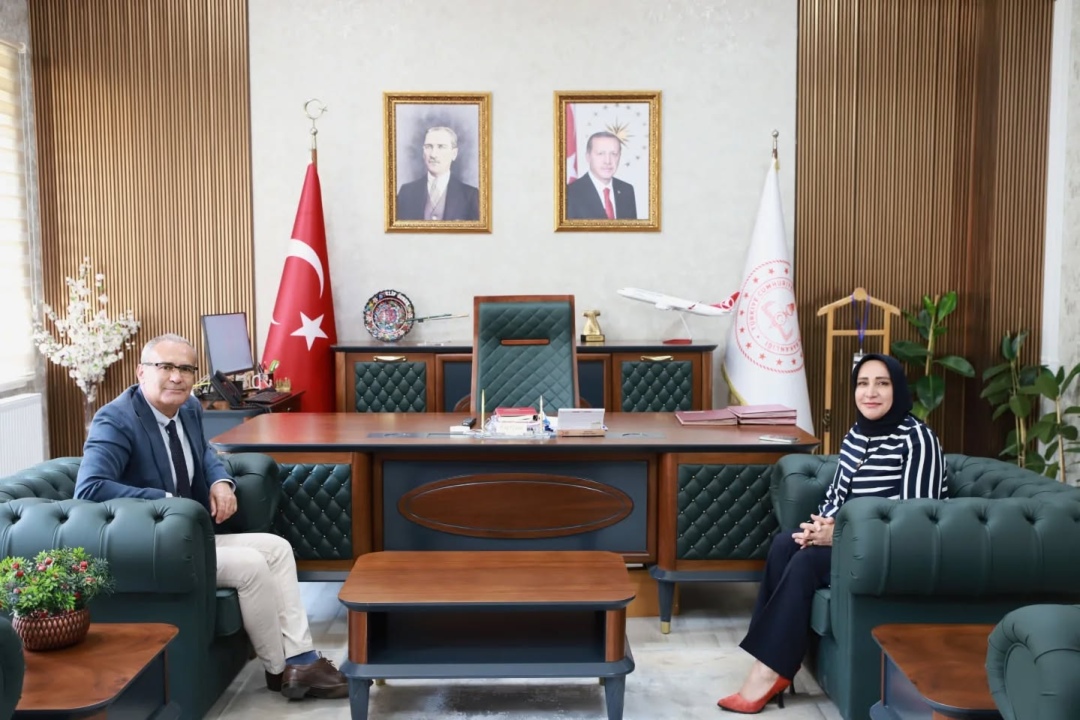 Elif Özbek’e Mehmet Yavuz’dan Veda Ziyareti