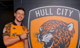 Enis Destan Kimdir, Nereli? Hull City’de Maaşı Ne Kadar?