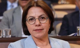 Esin Köymen Kimdir? Mehmet Köymen ile Akrabalık Bağı Var mı?