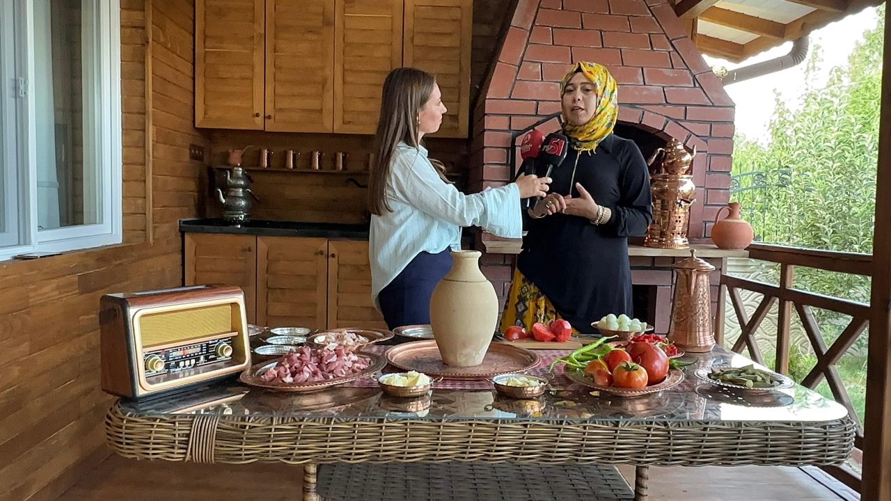 Esra Kaymakçıoğlu Aylin’le Bi Tat Bi Laf Programının İlk Konuğu Oldu