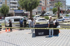 Evlat faciasında kahreden detay