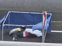 Feci motosiklet kazası! Üzerinden otobüs geçti