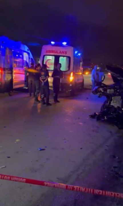 Feci Trafik Kazası: 2 Kız Kardeş Hayatını Kaybetti