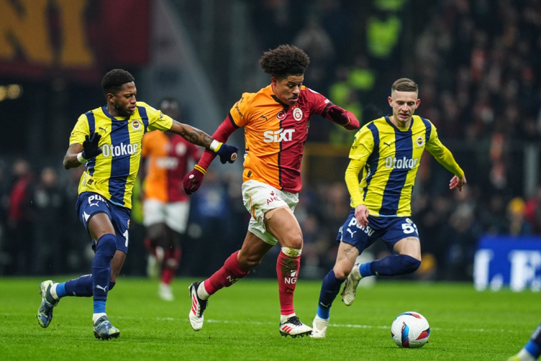 Fenerbahçe - Galatasaray derbisinin tarihi belli oldu