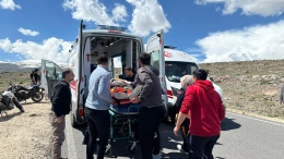 Gebere Yolunda Motosiklet Kazası: 2 Yaralı