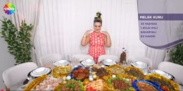 Gelin Evi Melek Kuru kimdir, kaç yaşında, nereli, ne iş yapıyor?