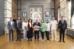 Gençlerden Vali Çelik’e kültürel ve sanatsal ziyaret