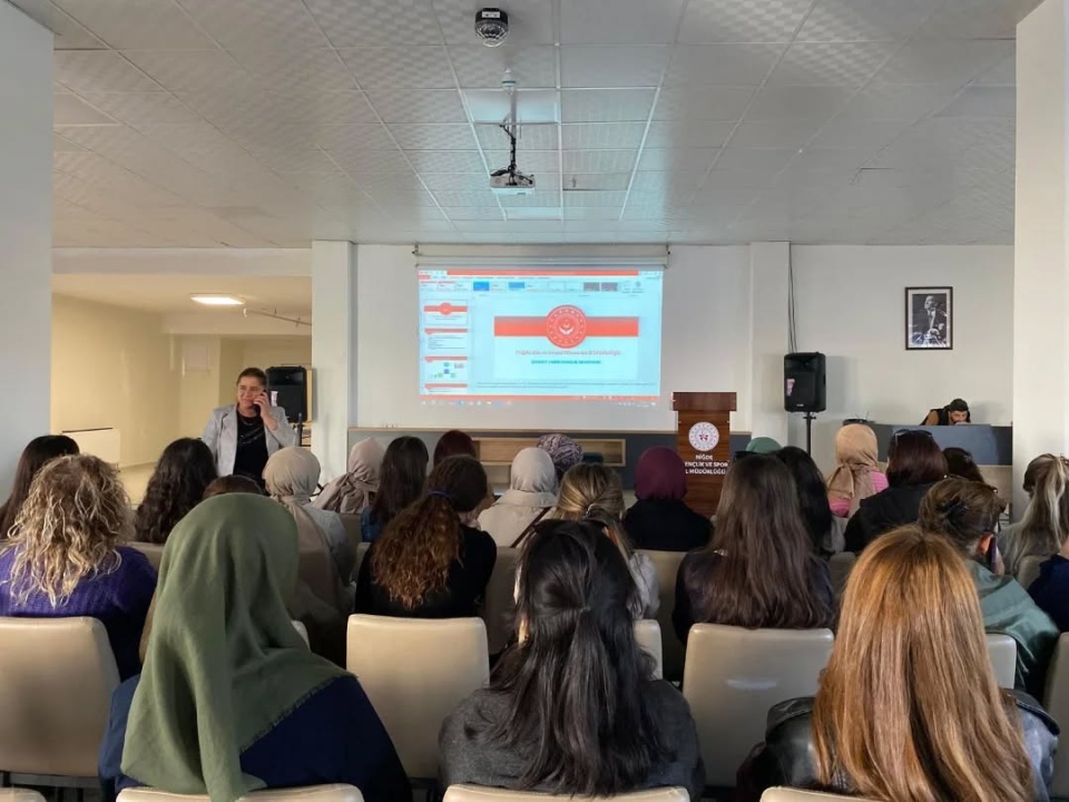 Gençlik ve Spor İl Müdürlüğü’nde Farkındalık Eğitimi