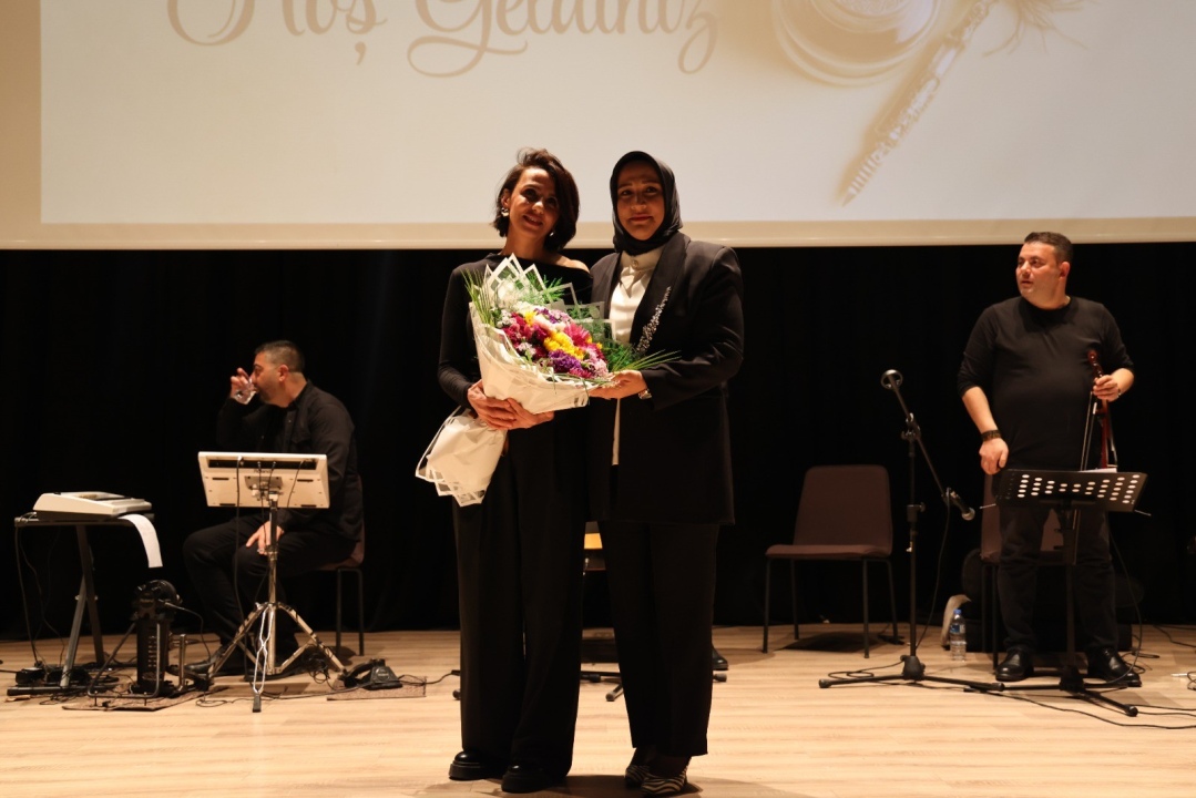 Gönülden Bir Seda Programı ile Öğretmenler Günü Kutlandı