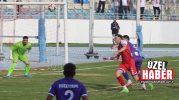 Gözler Ömer Faruk Demirel’in üzerinde