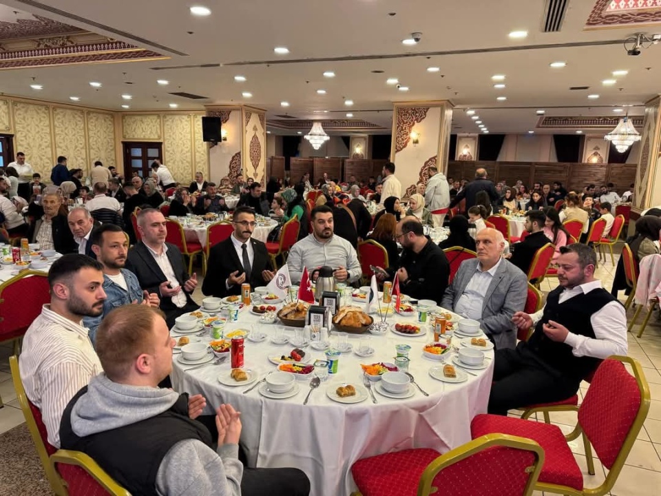 Güllüce Köyü Derneğinden İstanbul'da görkemli iftar yemeği