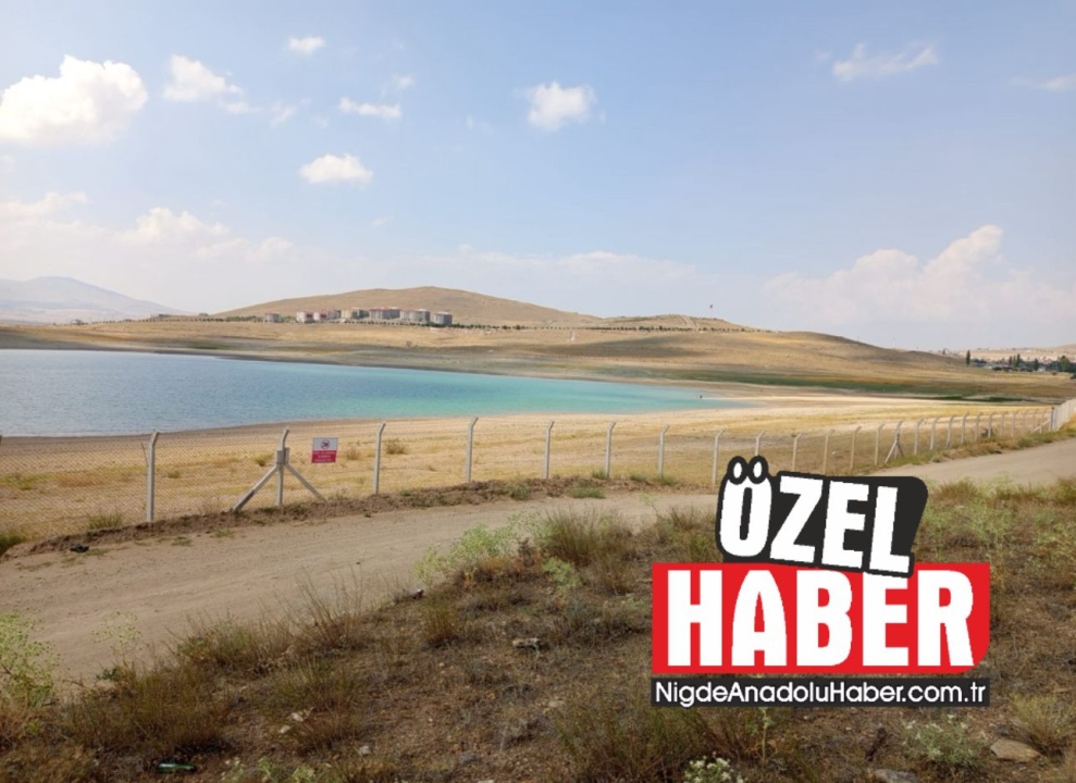 Gümüşler Barajı'ndaki Su Düşüşü Tarımı Tehdit Ediyor