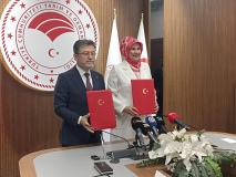 “Hastaya Kan, Ormana Can”: Her Kan Bağışıyla 3 Fidan Toprakla Buluşacak