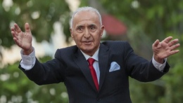 Hikmet Çetin kimdir, aslen nereli? Survivor Serenay neden amcam dedi?