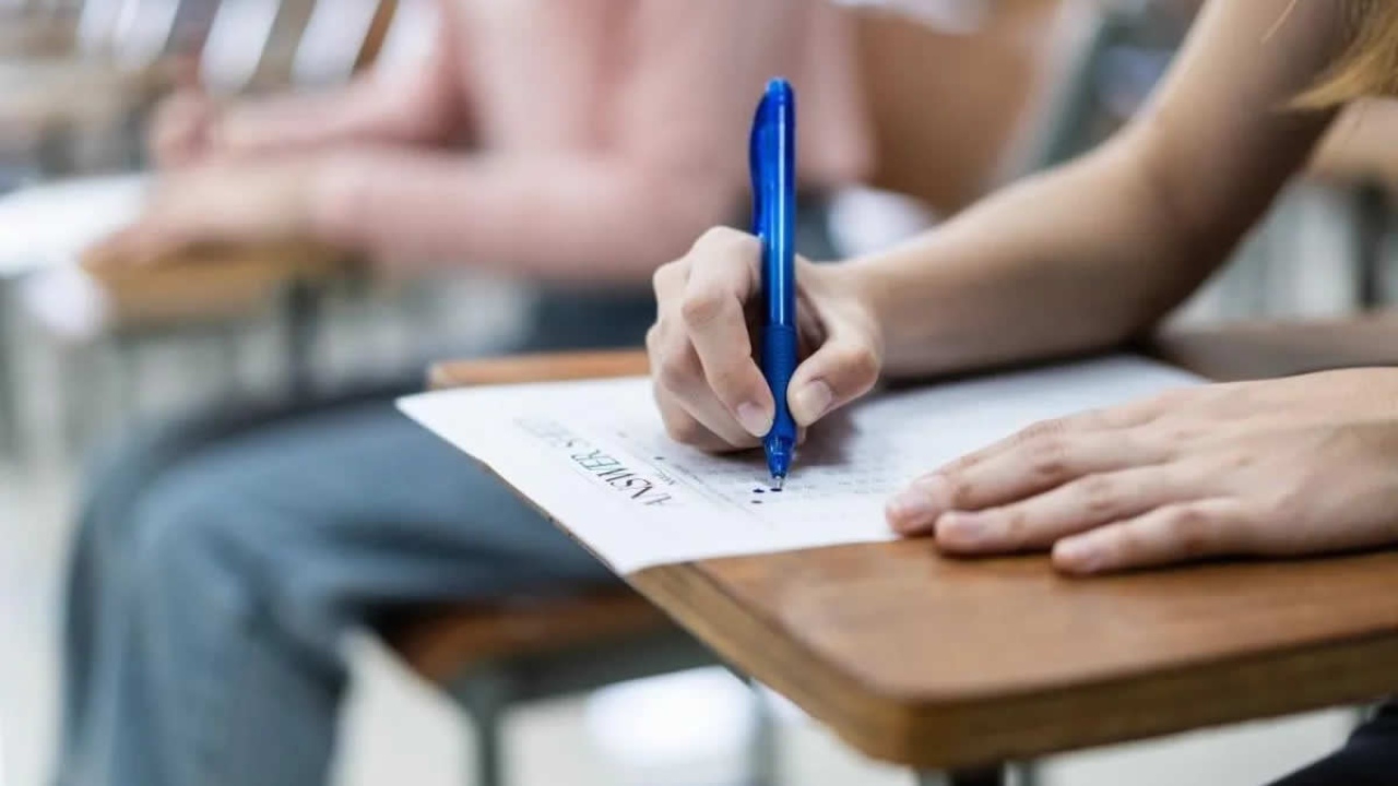 IELTS 2025 sınav ücreti ne kadar, Mayıs ayında farklı mı?