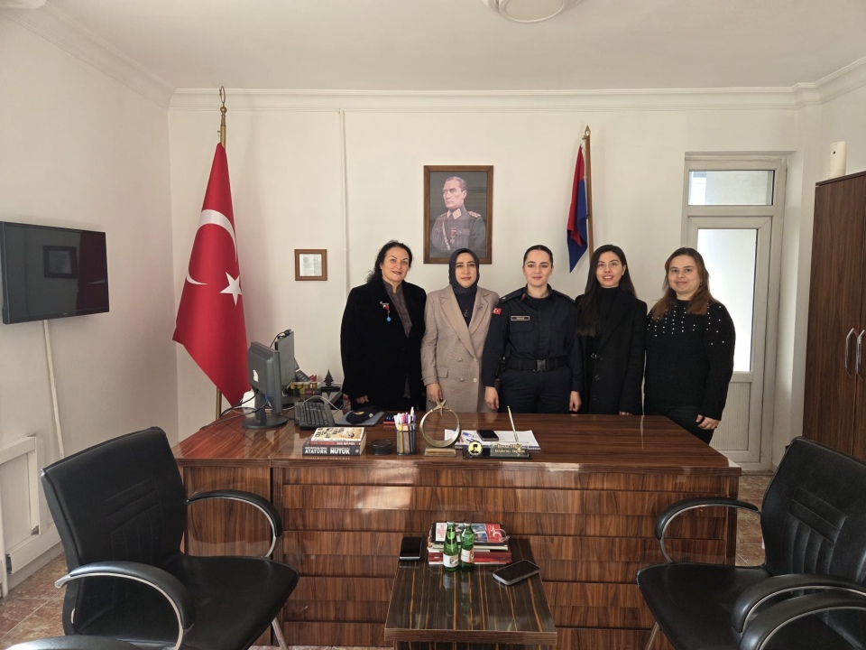 İl müdürlerinden Çamardı İlçe Jandarma komutanına ziyaret