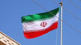 İran'da Sandık Başında Heyecanlı Bekleyiş: Pezeşkiyan Önde