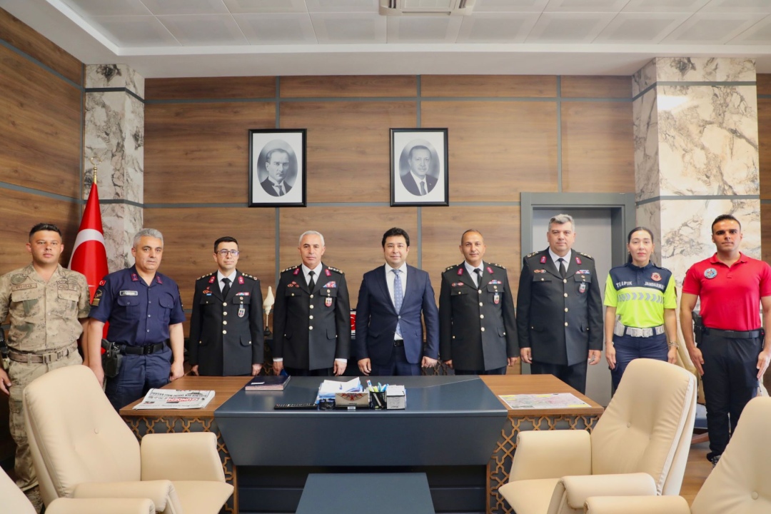 Jandarma’dan Vali Vekili Arık’a ziyaret