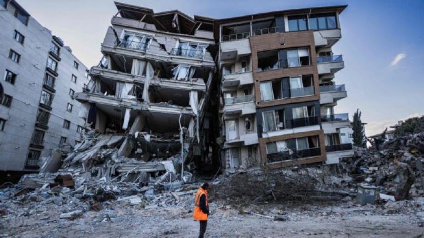 Japonyada yaşanan 7.6 lık deprem ile Türkiye’de yaşanan deprem çok farklı. Uzmanlar aradaki farkını anlattı