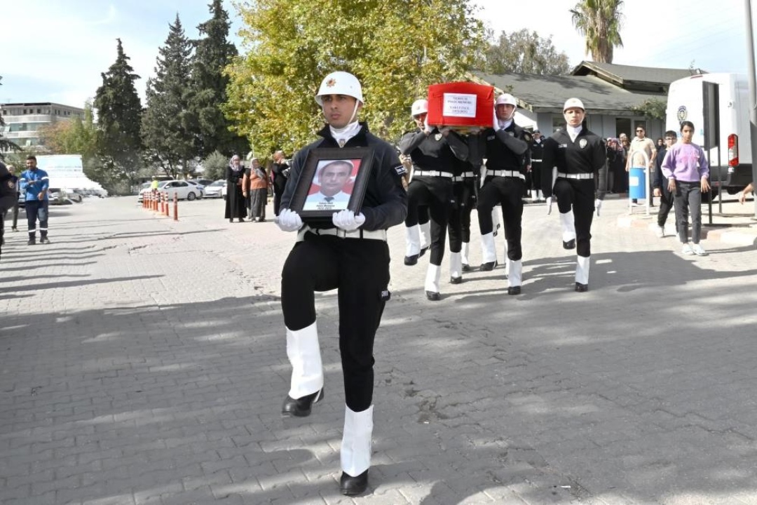 Kalp Krizi Geçiren Polis Memuru Son Yolculuğuna Uğurlandı