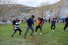 Kaymakam Bağış, öğrencilerle maç yaptı