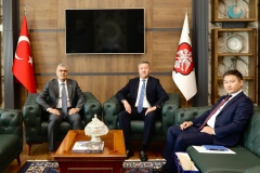 Kazakistan Başkonsolosu’ndan Vali Çelik'e ziyaret