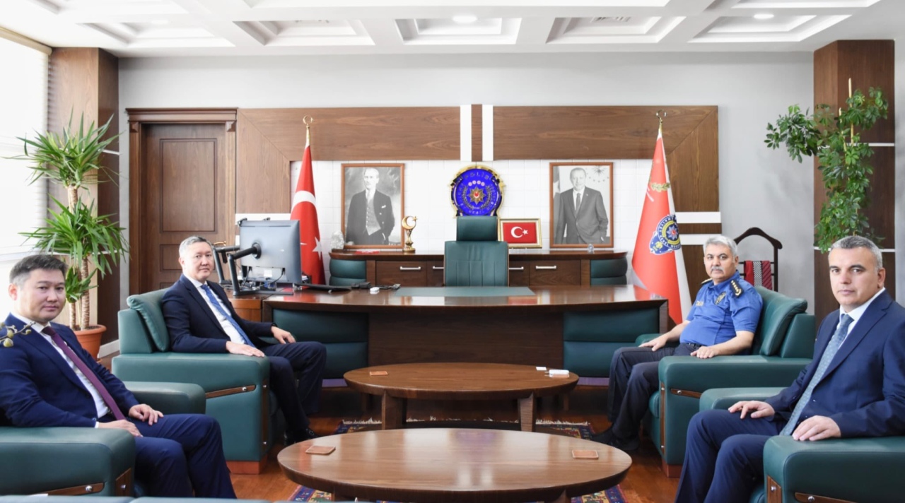 Kazakistan heyetinden Niğde Emniyeti’ne ziyaret