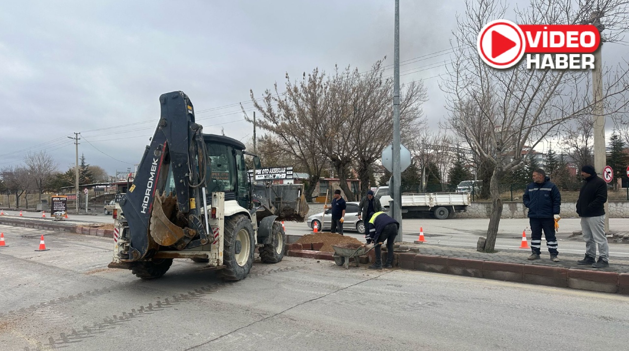 Kazaya davetiye çıkaran kavşak sonunda kapatıldı!