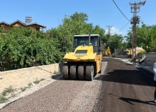 Kemerhisar’da sathi asfalt çalışması başladı