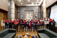 Kimsesizler Eski Açık Taraftar Grubu’ndan Vali Çelik’e Ziyaret