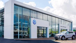 Kısıtlı bütçeyle araba alacaklara fırsat! Volkswagen 100.000 TL indirim yaptı, bedavadan biraz pahalıya satılacak
