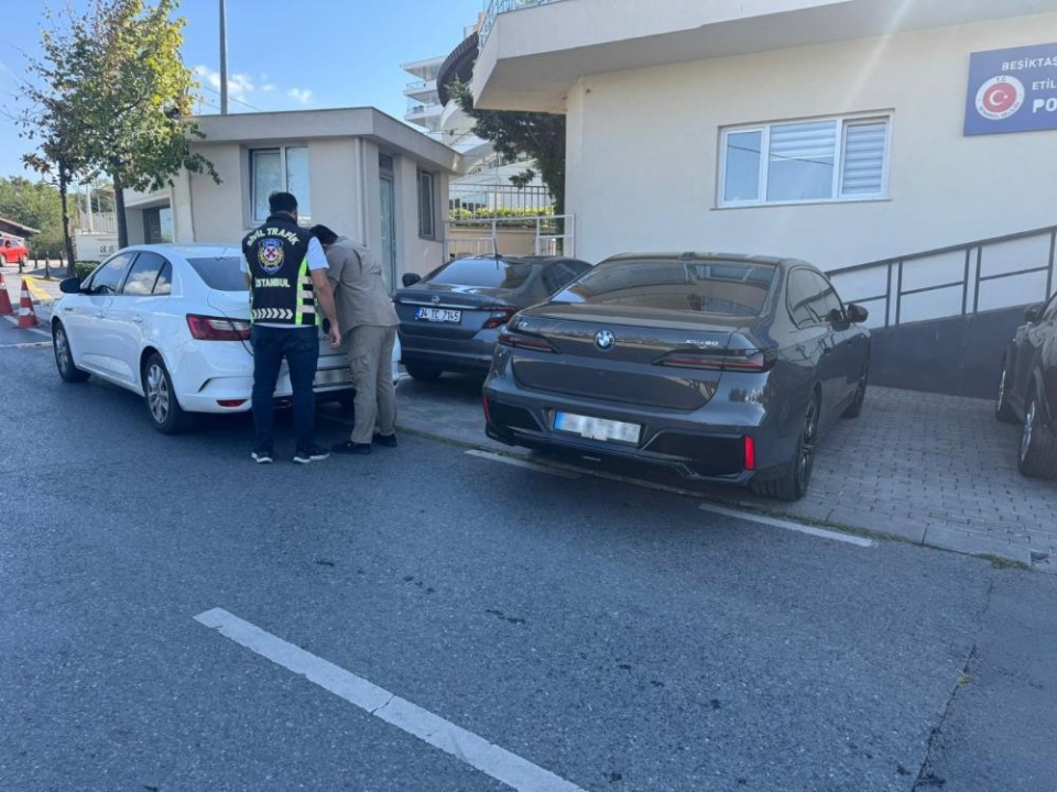 Manken Şevval Şahin’in Aracındaki Sahte Kart Soruşturma Başlattı