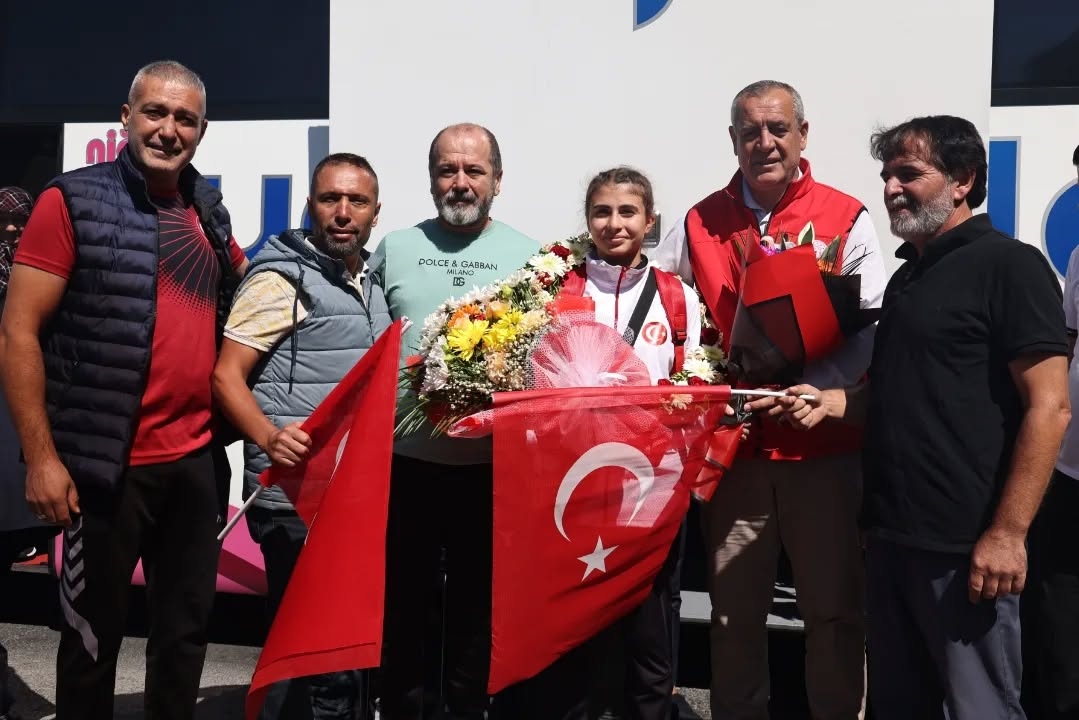 Melek Yiğit'ten Avrupa’da Gümüş Madalya Gururu