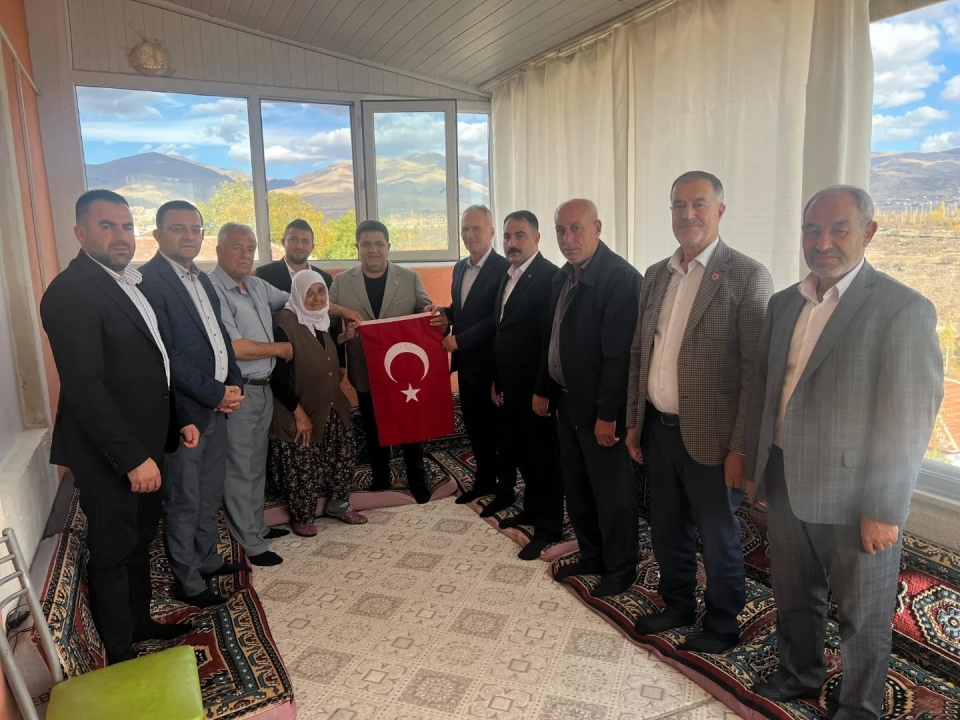 MHP Heyetinden Altunhisar Yeşilyurt Köyü Ziyareti