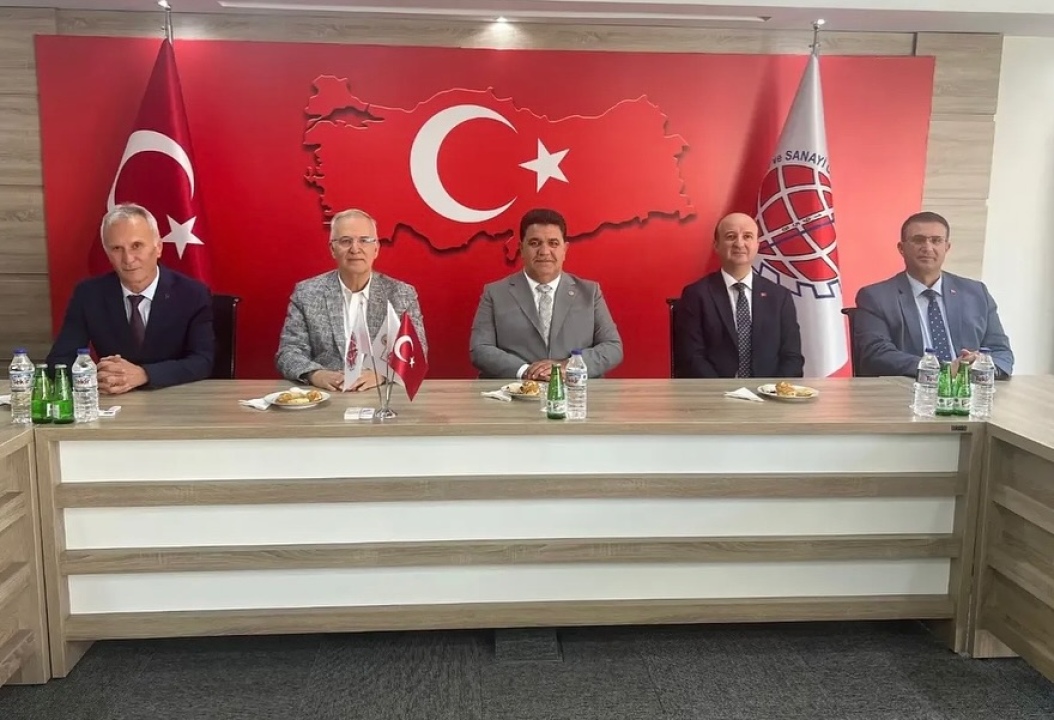 MHP Heyetinden Niğde Ticaret ve Sanayi Odası'na Ziyaret