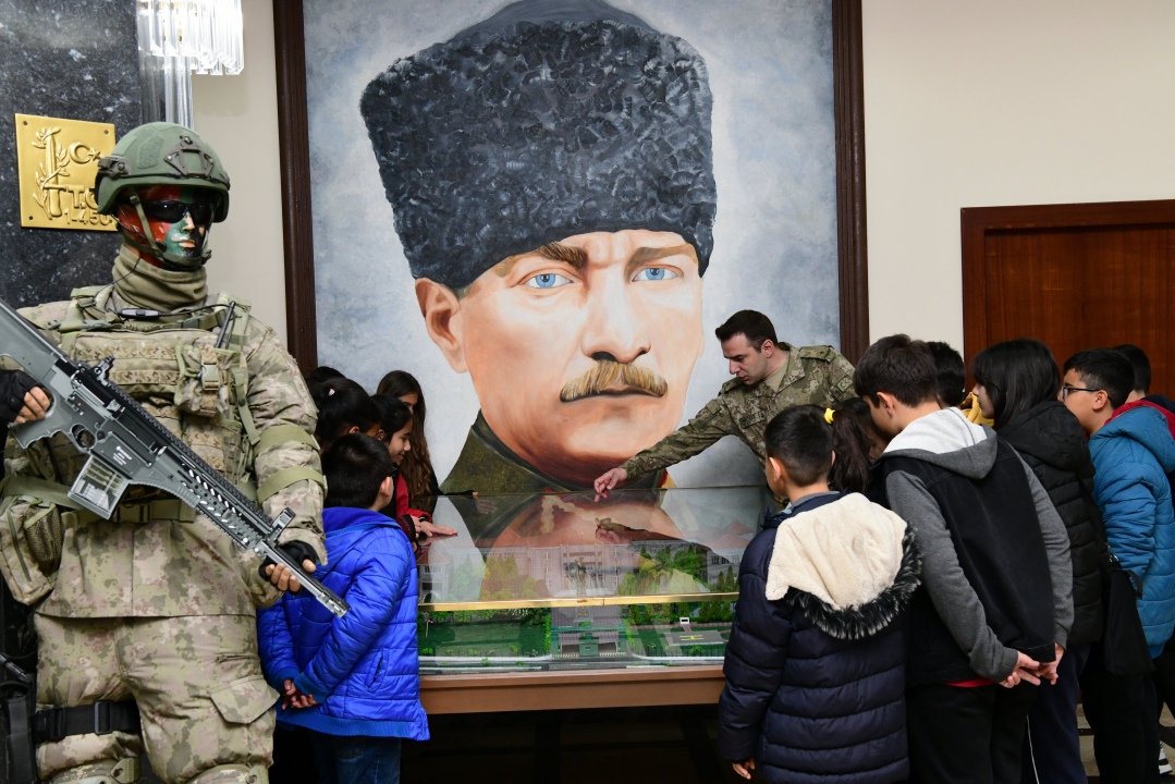 Milli Savunma Bakanlığı’ndan “Mehmetçikle Bir Gün Projesi”