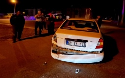 Motosiklet Otomobile Çarptı: Genç Sürücü Ağır Yaralandı