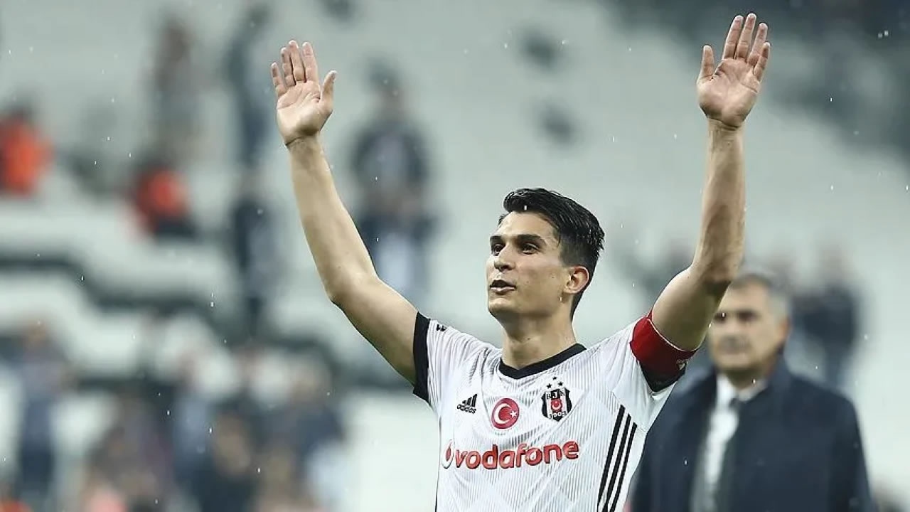 Necip Uysal Kimdir? Kariyeri, Yaşı, Hayatı ve Beşiktaş'taki Yeri