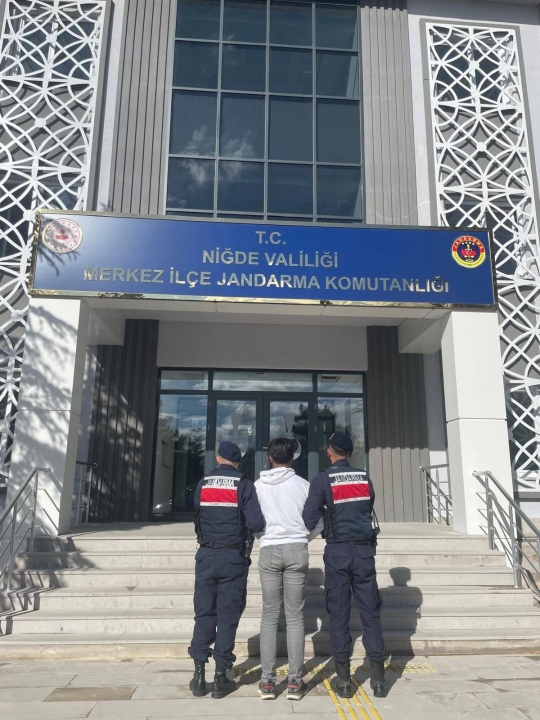 Niğde'de Aranan 3 Şahıs Jandarma Tarafından Yakalandı