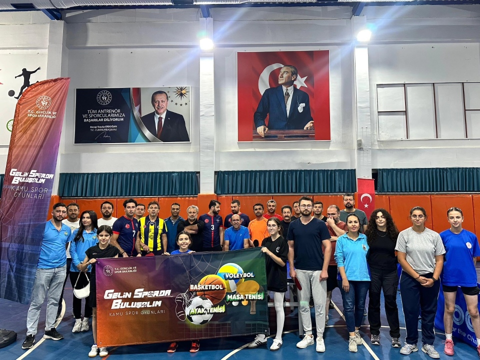 Niğde'de Kamu Spor Oyunları Kapsamında Masa Tenisi Heyecanı Sona Erdi