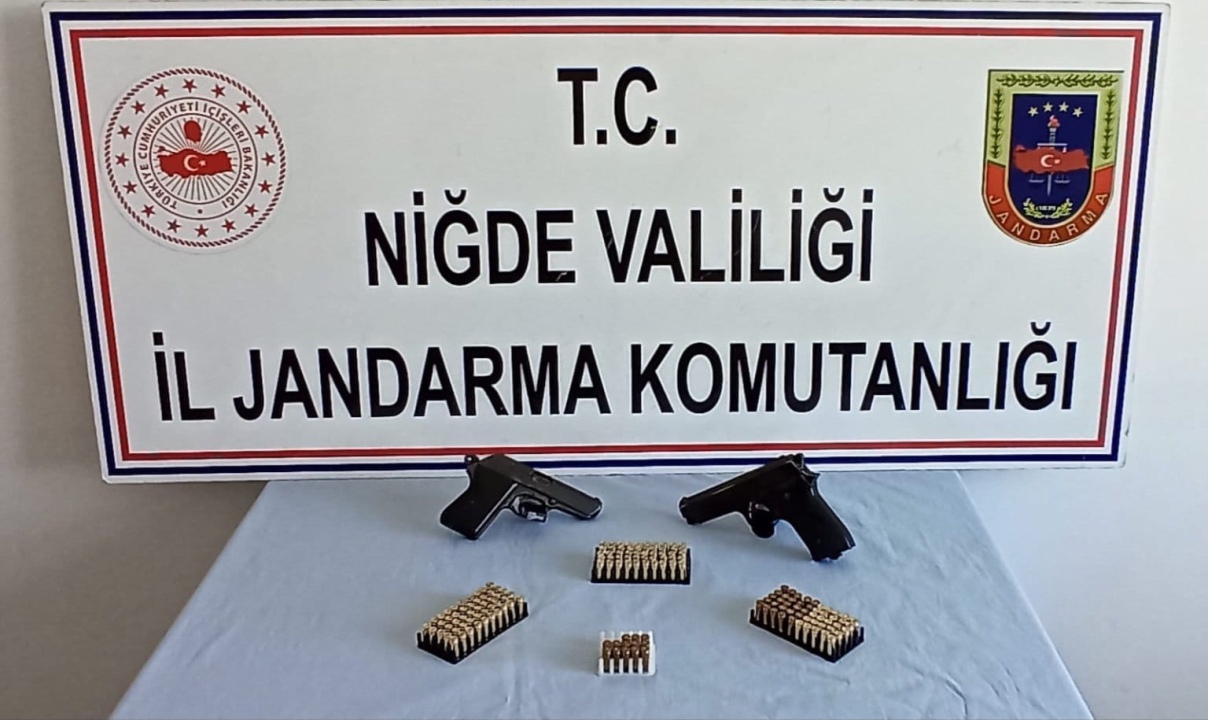Niğde'de ruhsatsız silah operasyonu