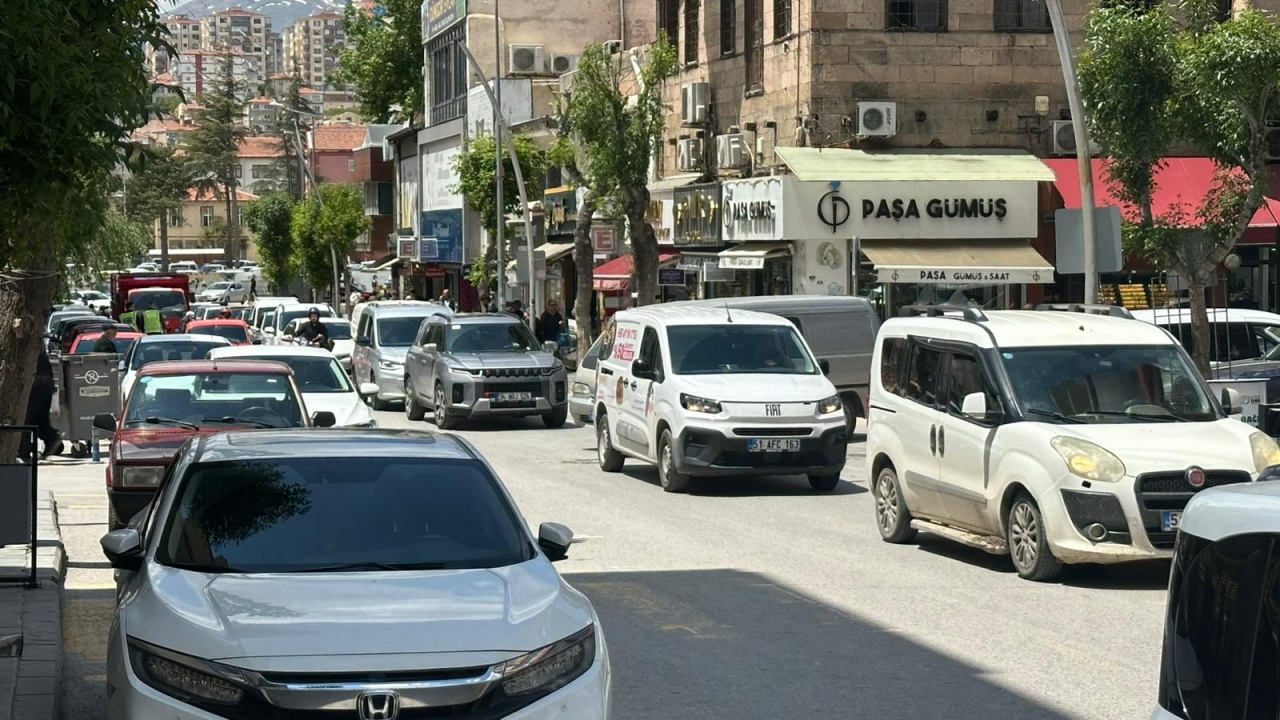 Niğde'de trafiğinde Kurban Bayramı yoğunluğu