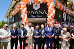 Niğde'de Yeni İşletme Viyana Cafe-Bistro Açıldı